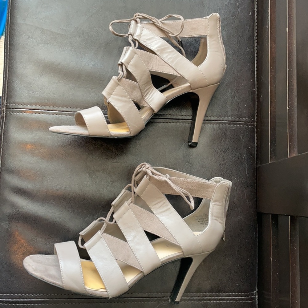 Nine West lace up heels - Picture 3 of 9
